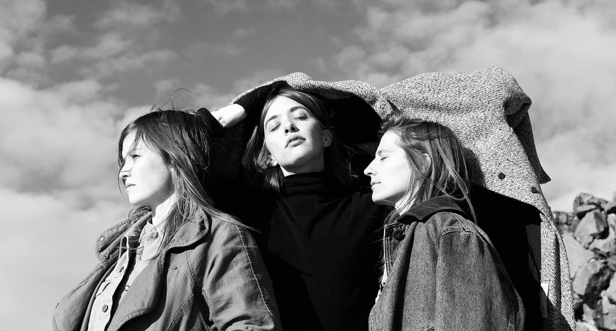 Mirror Travel Feature