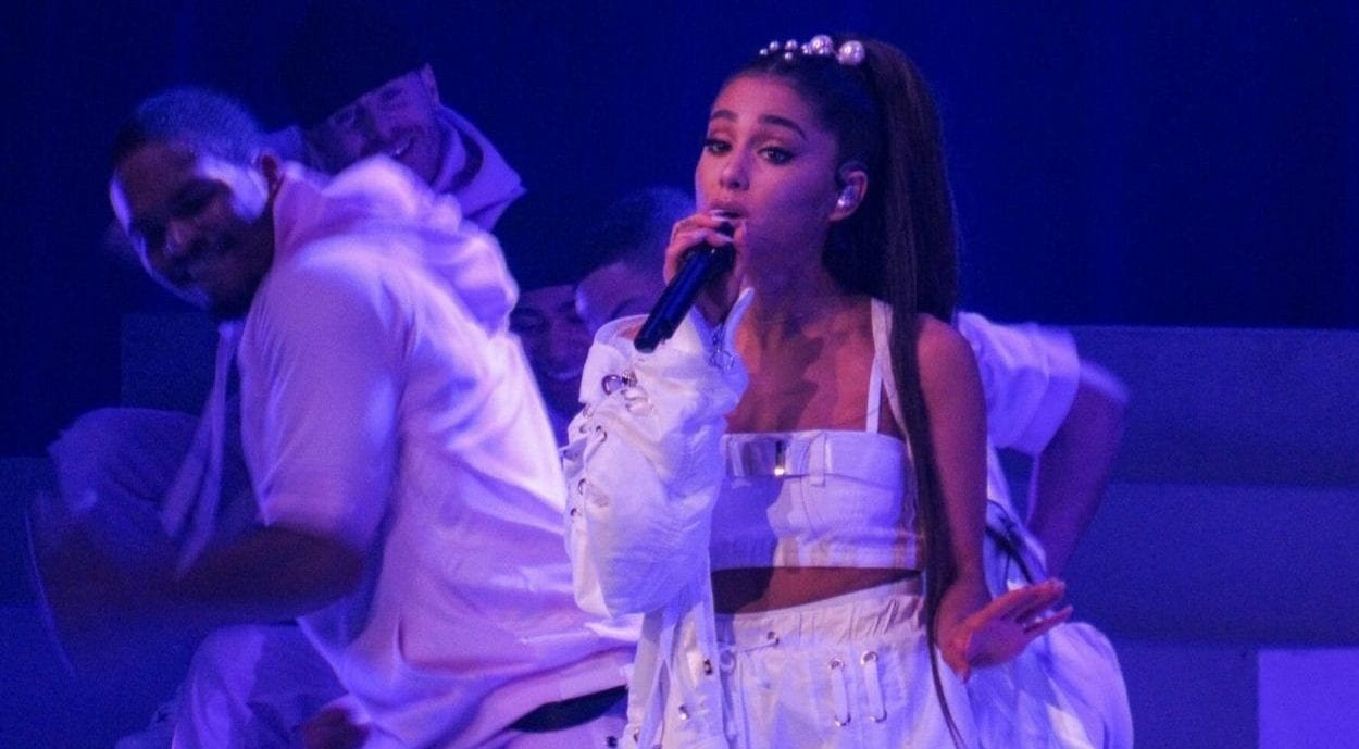 Dangerous Woman Tour in Manchester4 e1495648176614