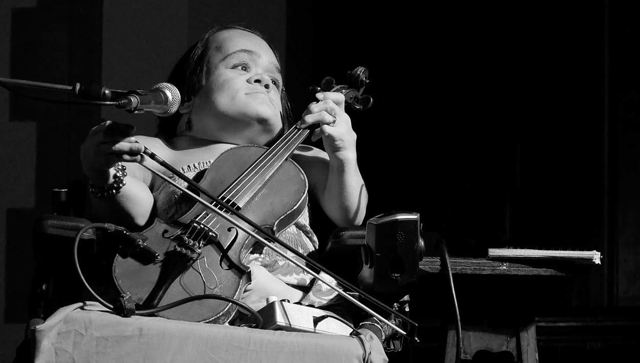 Gaelynn Lea Featured Img