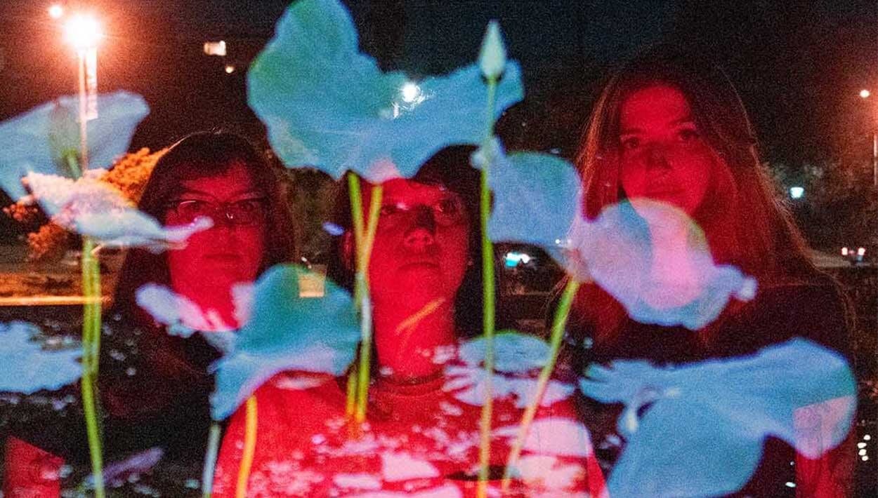 Vivian Girls Featured Img